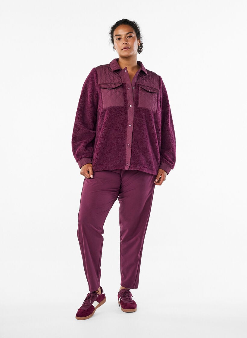 Lichte trainingsbroek met zakken, Rood, Model image number 0