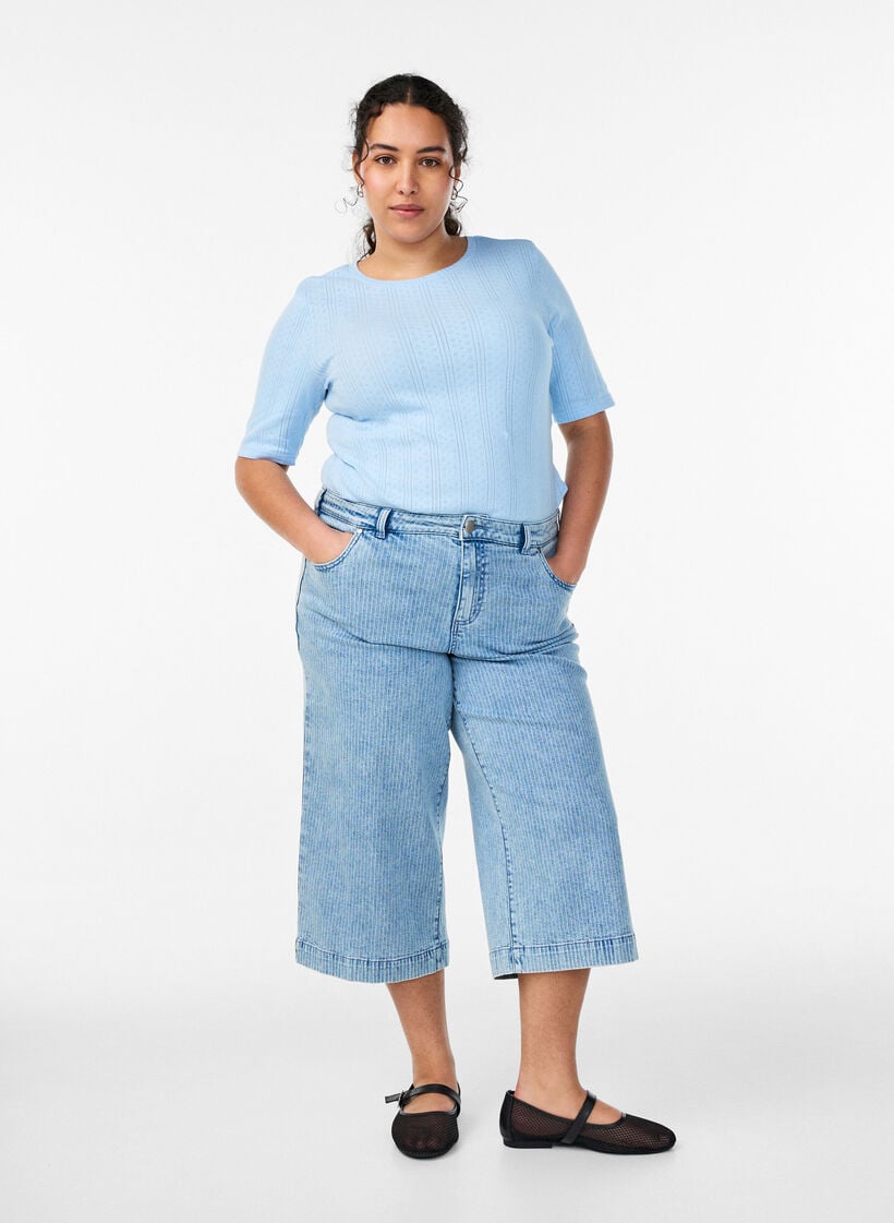 T-shirt van katoen met gaatjesborduursel, Blauw, Model image number 1