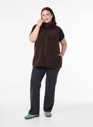 ZizziTeddy fleece gilet met ritssluiting en zakken, Hot Fudge, Model image number 2
