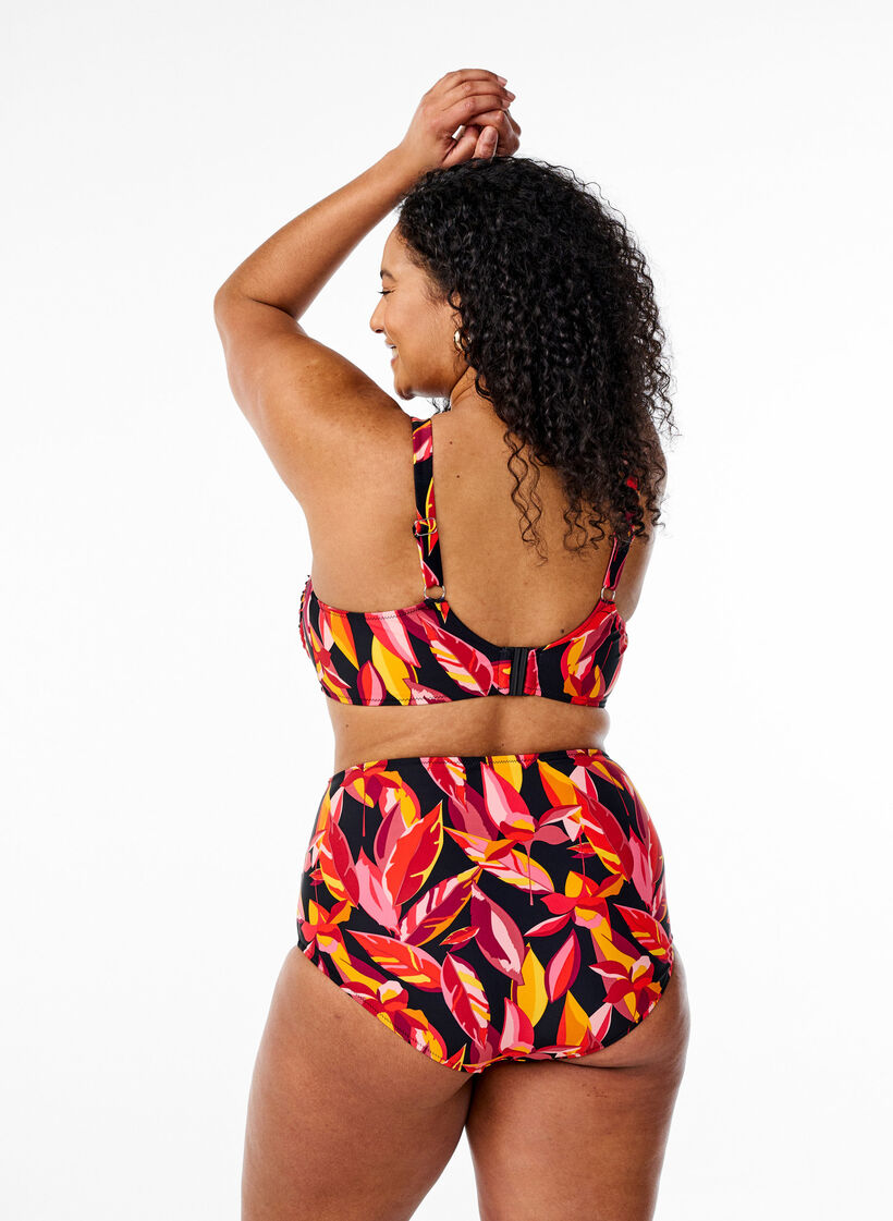 High waist bikinibroekjes met print, Small Leaf Expl. AOP, Model
