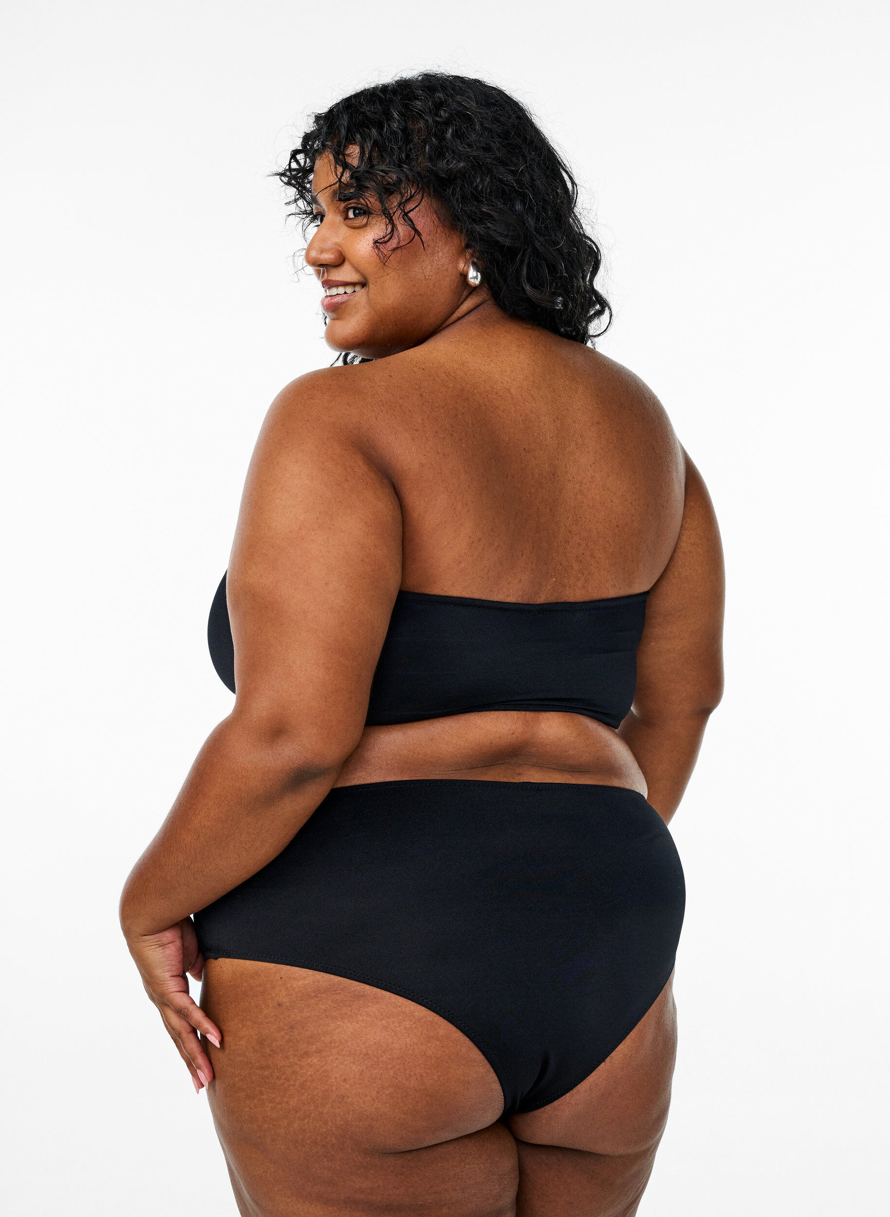 ZizziEffen bandeau bikini top, Zwart, Model image number 2