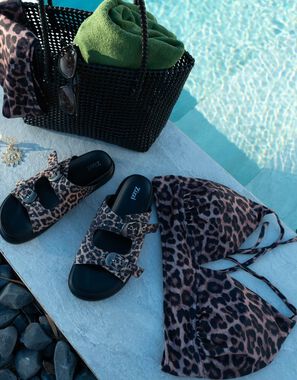 30% op badkleding, strandjurken & sandalen
